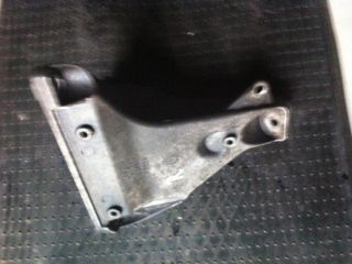 bontott AUDI A4 B6 Motor Tartó Bak Jobb