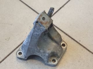 bontott AUDI A4 B6 Motor Tartó Bak (Pozíciófüggetlen)