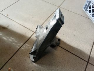 bontott AUDI A4 B6 Motor Tartó Bak (Pozíciófüggetlen)