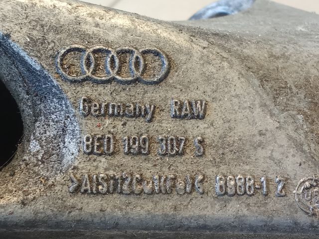 bontott AUDI A4 B6 Motor Tartó Bak (Pozíciófüggetlen)