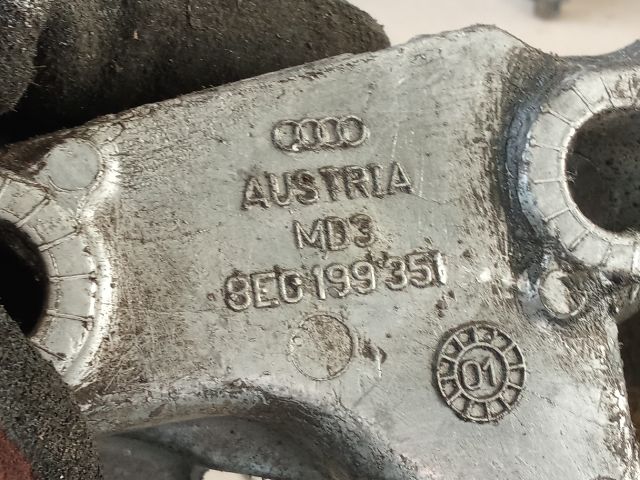 bontott AUDI A4 B6 Motor Tartó Bak (Pozíciófüggetlen)