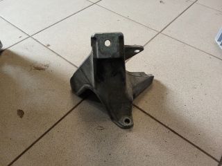 bontott AUDI A4 B6 Motor Tartó Bak (Pozíciófüggetlen)