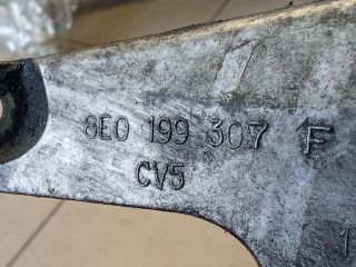 bontott AUDI A4 B6 Motor Tartó Bak (Pozíciófüggetlen)