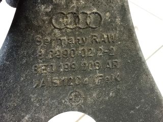 bontott AUDI A4 B6 Motor Tartó Bak (Pozíciófüggetlen)