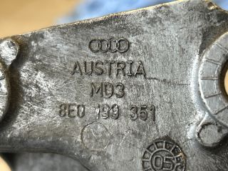 bontott AUDI A4 B6 Motor Tartó Bak (Pozíciófüggetlen)