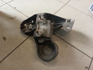 bontott AUDI A4 B6 Motor Tartó Bak (Pozíciófüggetlen)