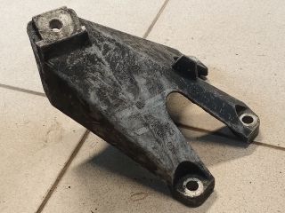 bontott AUDI A4 B6 Motor Tartó Bak (Pozíciófüggetlen)
