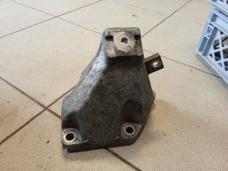 bontott AUDI A4 B6 Motor Tartó Bak (Pozíciófüggetlen)