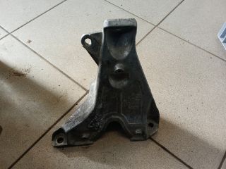 bontott AUDI A4 B6 Motor Tartó Bak (Pozíciófüggetlen)