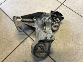 bontott AUDI A4 B6 Motor Tartó Bak (Pozíciófüggetlen)
