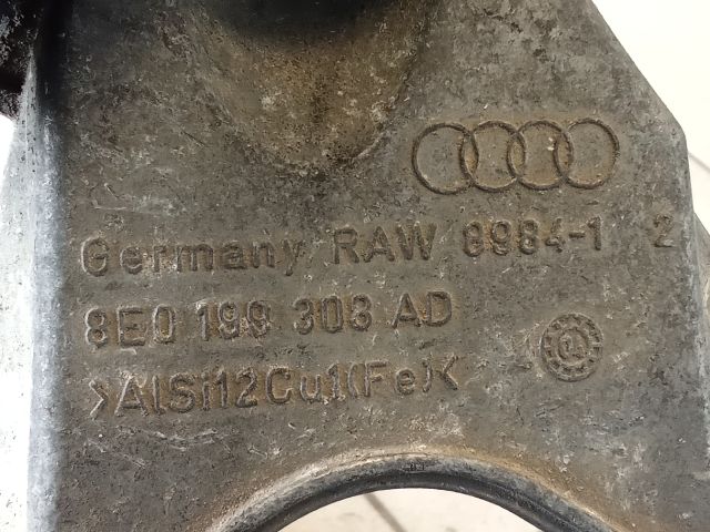 bontott AUDI A4 B6 Motor Tartó Bak (Pozíciófüggetlen)