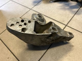 bontott AUDI A4 B6 Motor Tartó Bak (Pozíciófüggetlen)