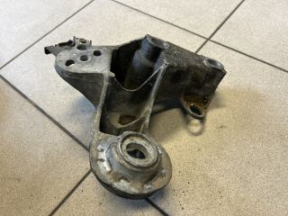 bontott AUDI A4 B6 Motor Tartó Bak (Pozíciófüggetlen)
