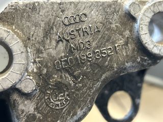 bontott AUDI A4 B6 Motor Tartó Bak (Pozíciófüggetlen)