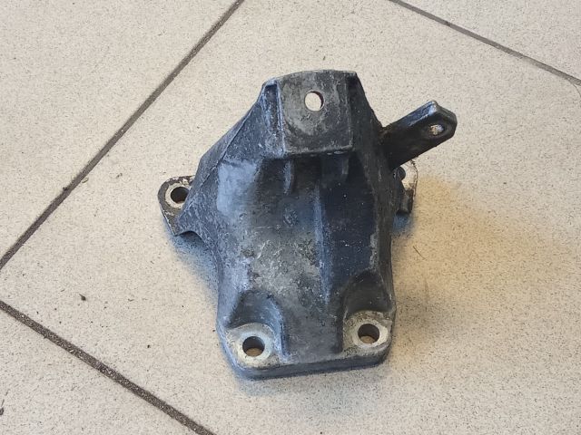 bontott AUDI A4 B6 Motor Tartó Bak (Pozíciófüggetlen)