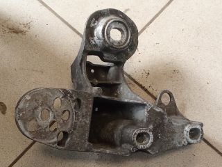bontott AUDI A4 B6 Motor Tartó Bak (Pozíciófüggetlen)