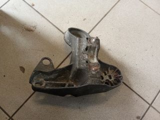 bontott AUDI A4 B6 Motor Tartó Bak (Pozíciófüggetlen)