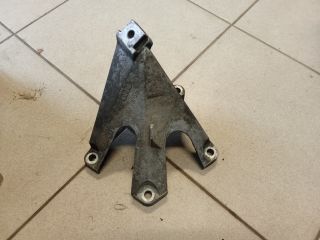 bontott AUDI A4 B6 Motor Tartó Bak (Pozíciófüggetlen)