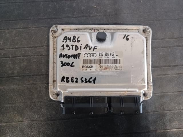 bontott AUDI A4 B6 Motorvezérlő