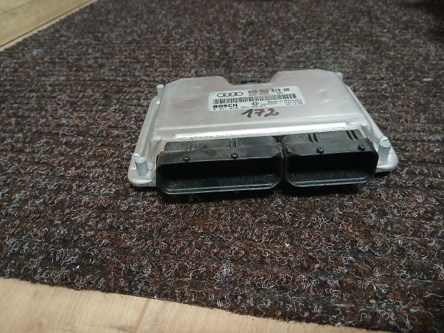 bontott AUDI A4 B6 Motorvezérlő