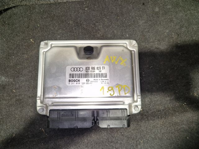 bontott AUDI A4 B6 Motorvezérlő