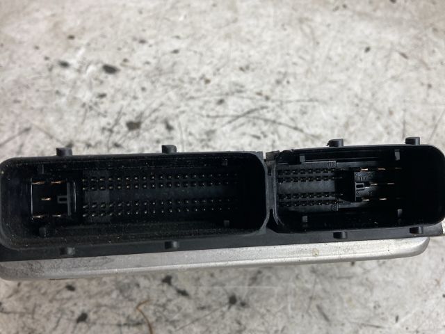 bontott AUDI A4 B6 Motorvezérlő