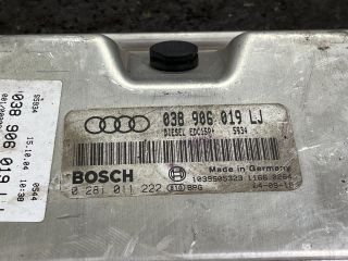 bontott AUDI A4 B6 Motorvezérlő