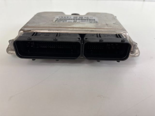 bontott AUDI A4 B6 Motorvezérlő