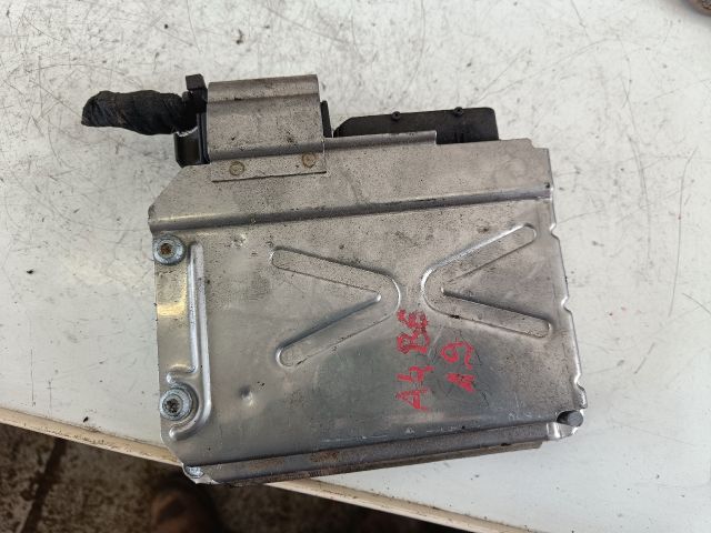 bontott AUDI A4 B6 Motorvezérlő