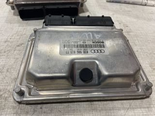 bontott AUDI A4 B6 Motorvezérlő