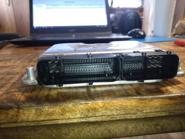 bontott AUDI A4 B6 Motorvezérlő