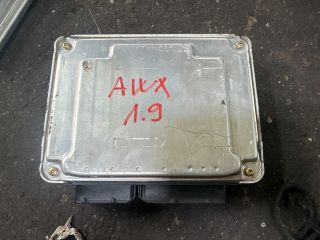 bontott AUDI A4 B6 Motorvezérlő