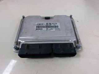 bontott AUDI A4 B6 Motorvezérlő