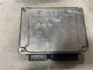 bontott AUDI A4 B6 Motorvezérlő