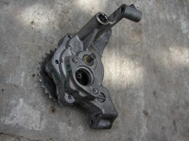 bontott AUDI A4 B6 Olajszivattyú