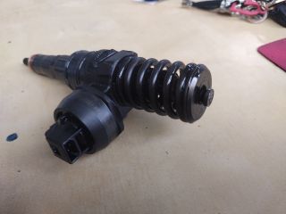 bontott AUDI A4 B6 Porlasztó (1 db)