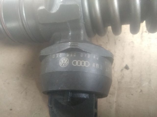 bontott AUDI A4 B6 Porlasztó (1 db)