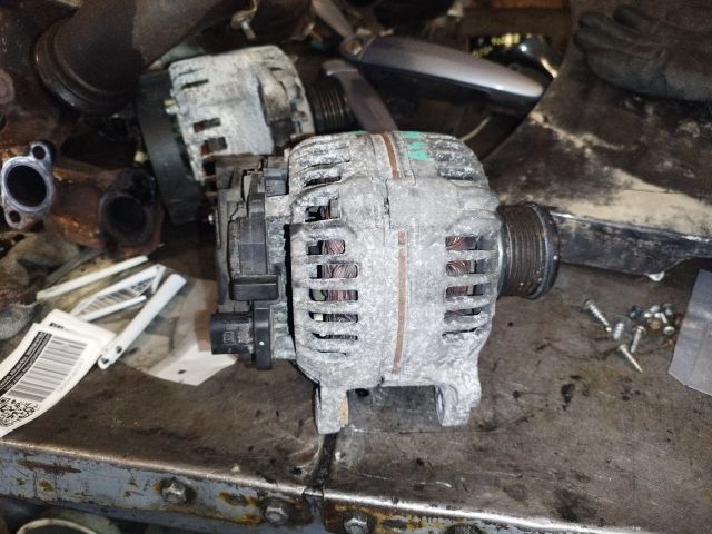 bontott AUDI A4 B6 Generátor