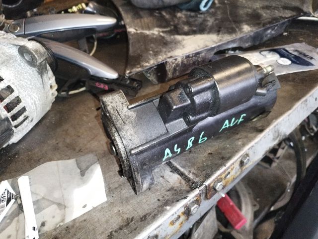 bontott AUDI A4 B6 Önindító