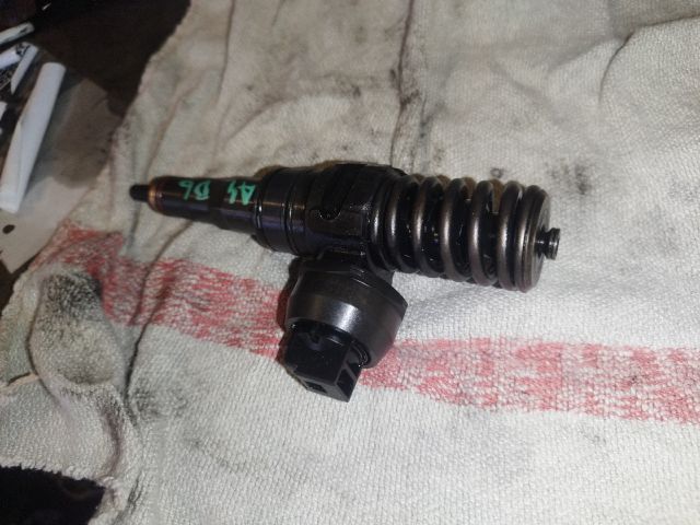 bontott AUDI A4 B6 Porlasztó (1 db)