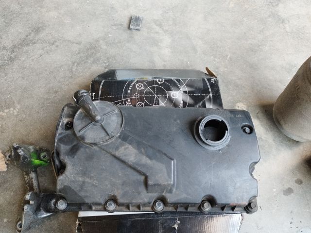 bontott AUDI A4 B6 Szelepfedél