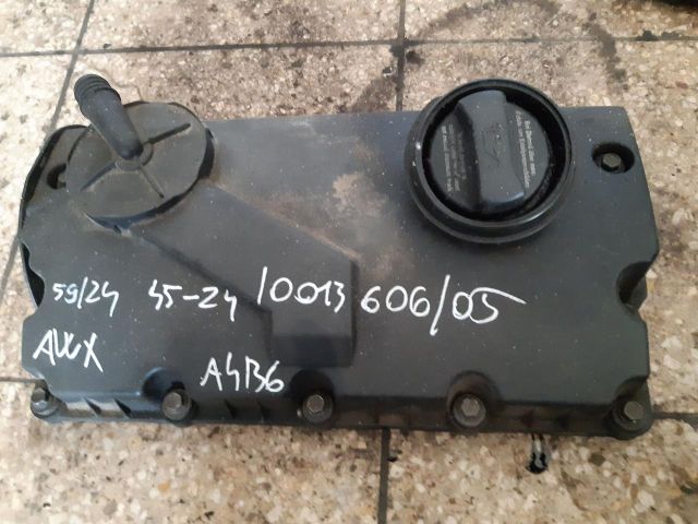bontott AUDI A4 B6 Szelepfedél