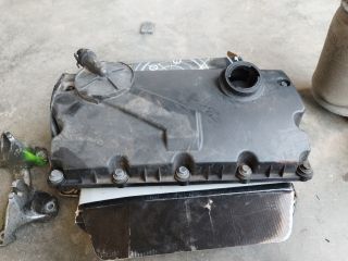 bontott AUDI A4 B6 Szelepfedél
