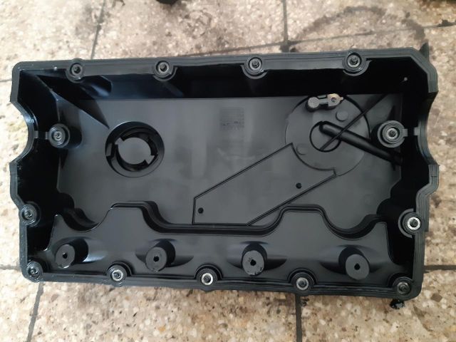 bontott AUDI A4 B6 Szelepfedél