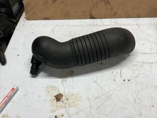 bontott AUDI A4 B6 Szívó Cső