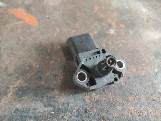 bontott AUDI A4 B6 Szívócső Nyomásérzékelő