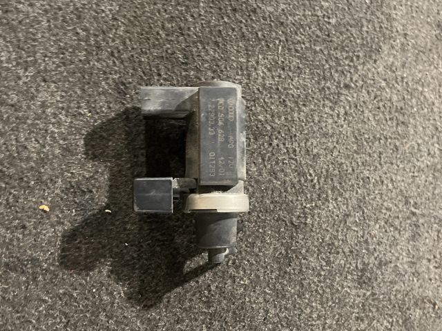 bontott AUDI A4 B6 Turbó Vákum Szelep
