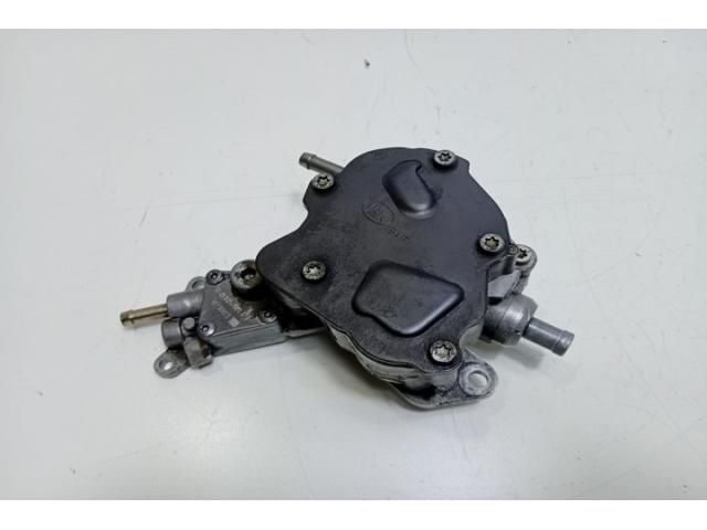 bontott AUDI A4 B6 Vákumpumpa