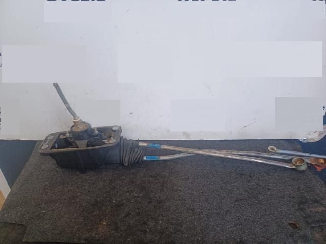 bontott AUDI A4 B6 Váltó Kulissza