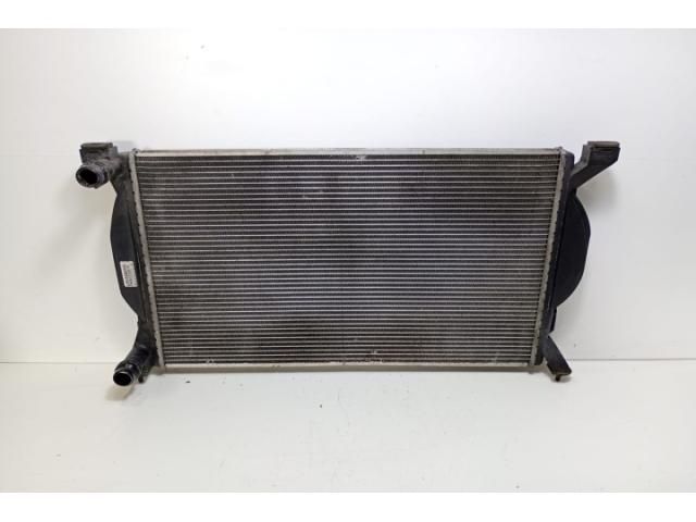 bontott AUDI A4 B6 Vízhűtő Radiátor (Nem klímás)